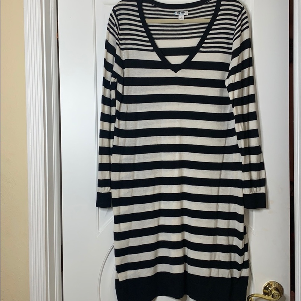 Black and White stripes sleeve sweater Dress!!